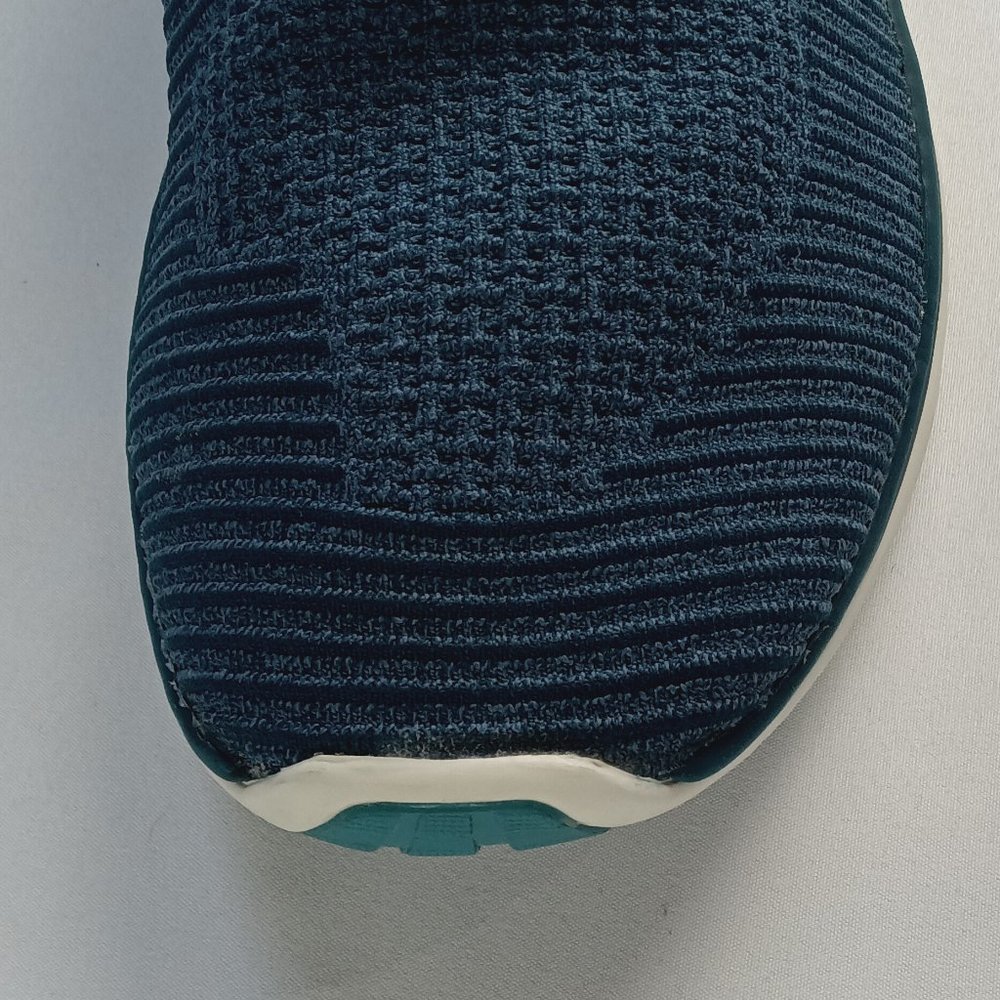 Under Armour Men's Running Sneakers. - Picture 10 of 13